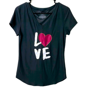 NO BOUNDARIES Charcoal Gray “Love” Graphic Tee